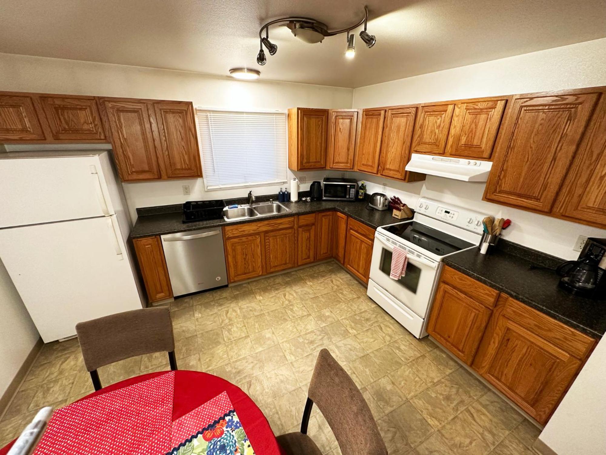 Stay Anchorage! Furnished Two Bedroom Apartments With High Speed Wifi Quarto foto